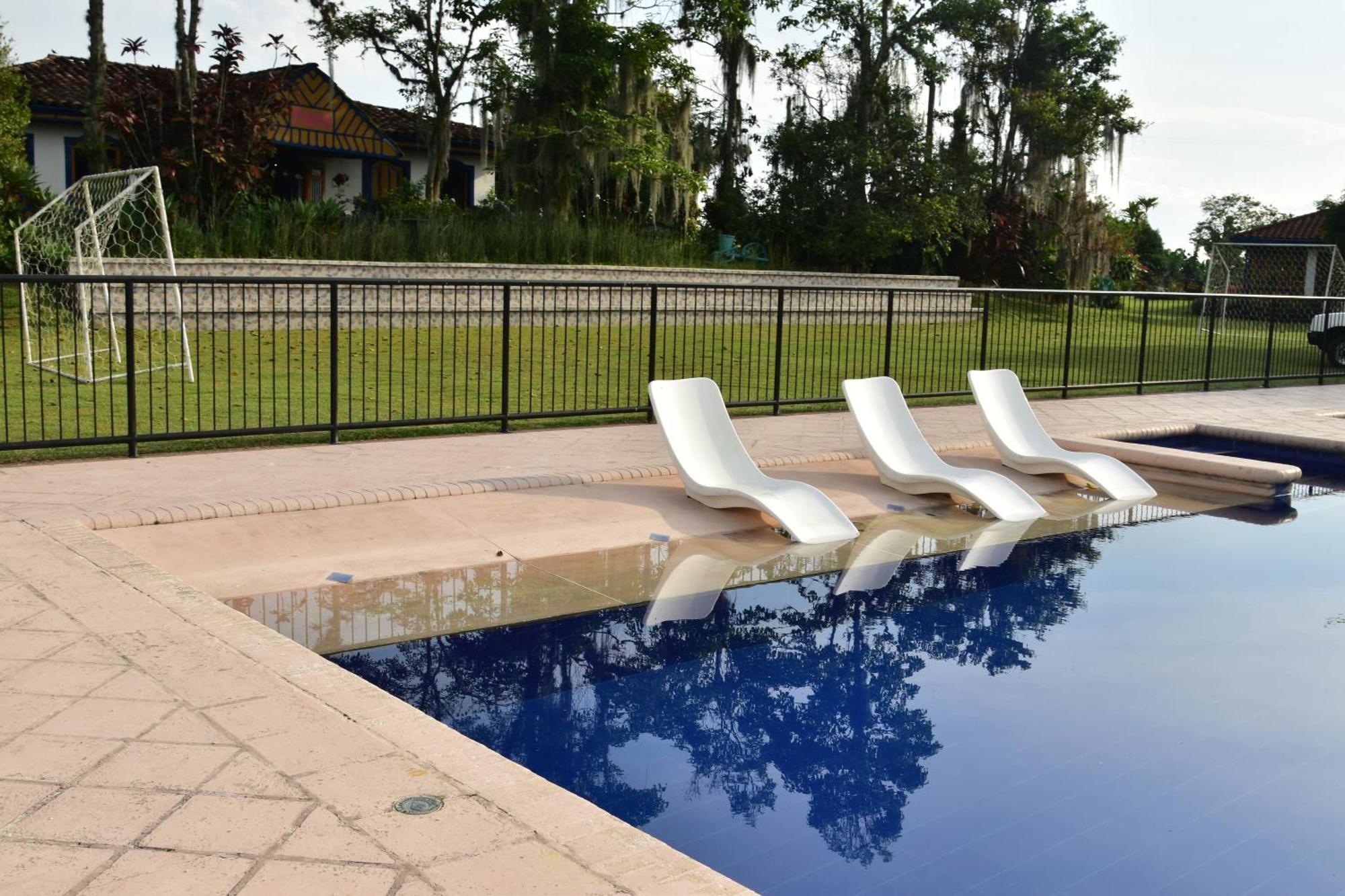 Finca Hotel Los Girasoles Montenegro Exterior photo